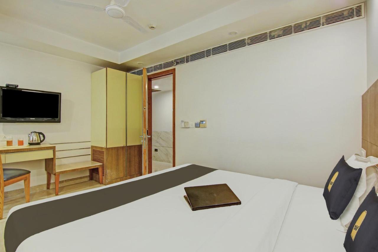 Отель Townhouse Oak Safdarjung Нью-Дели Экстерьер фото