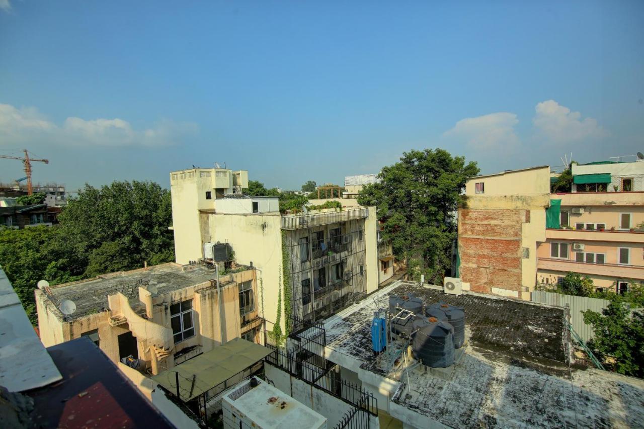 Отель Townhouse Oak Safdarjung Нью-Дели Экстерьер фото