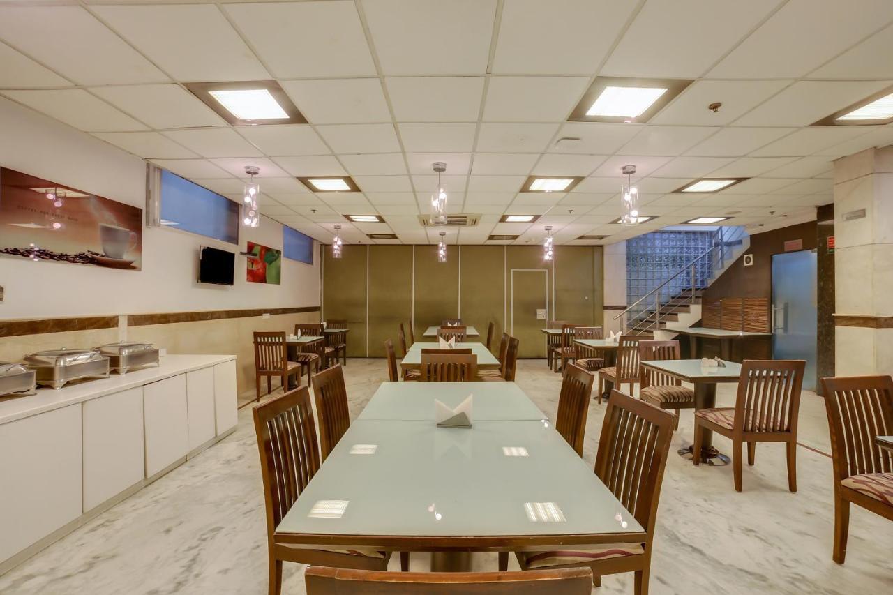 Отель Townhouse Oak Safdarjung Нью-Дели Экстерьер фото