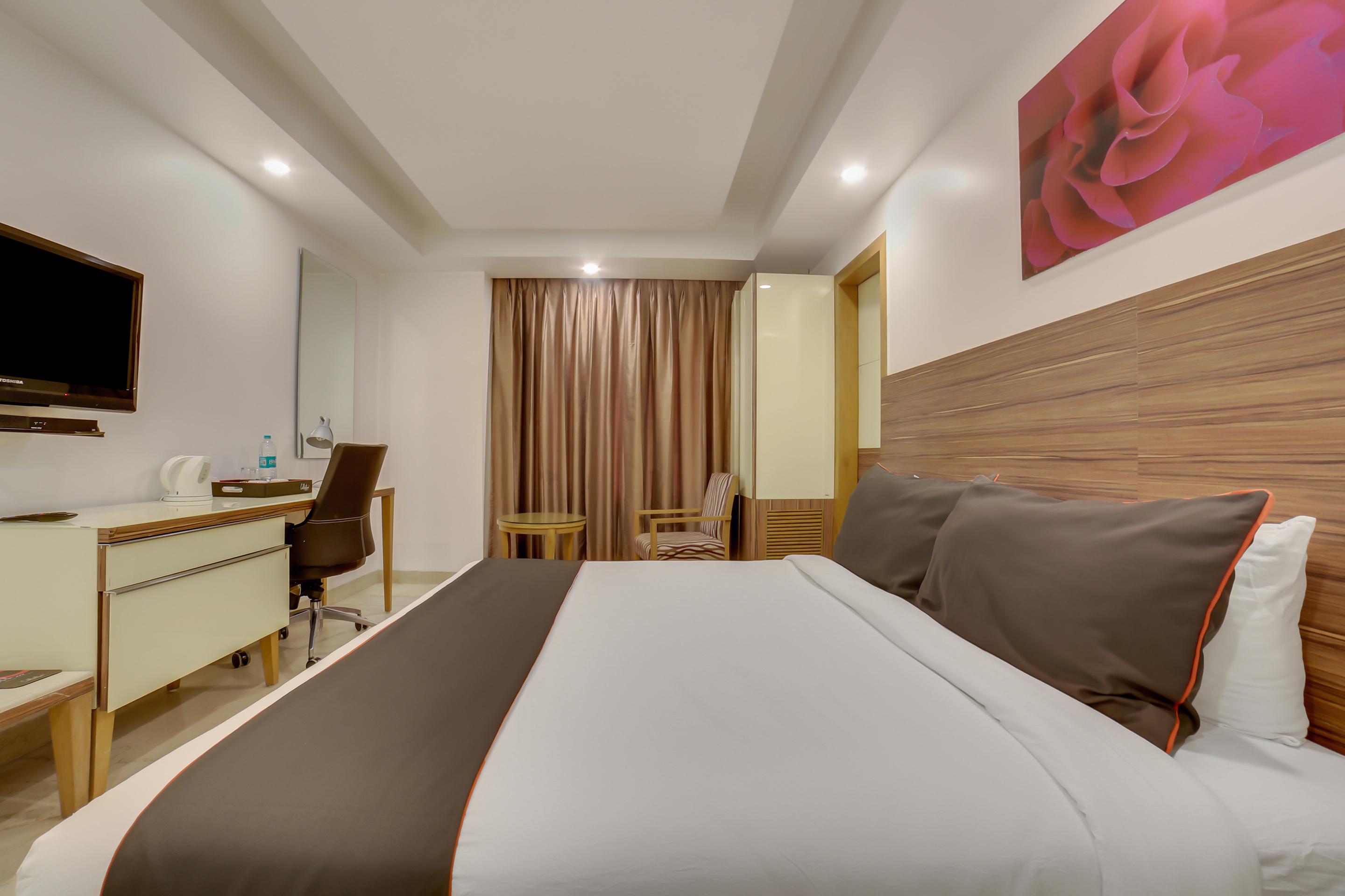 Отель Townhouse Oak Safdarjung Нью-Дели Экстерьер фото